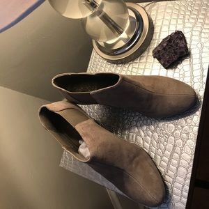 VINCE CAMUTO must have suede ankle booties...